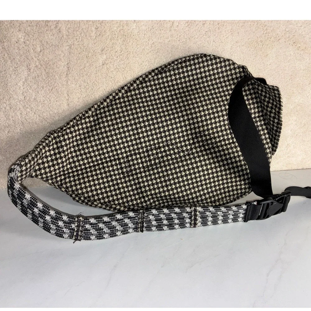 KAVU Black Houndstooth Rope Bag - OS - Sling Backpack Outdoor Gorpcore Preppy
